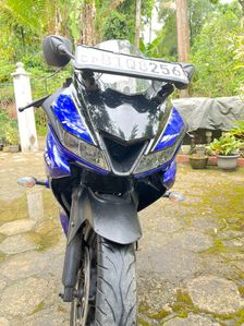 Yamaha R15 2020