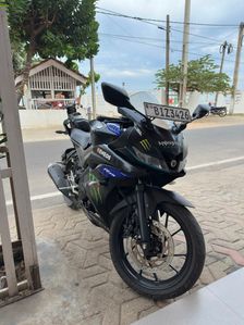 Yamaha R15 V3 Monster 2020