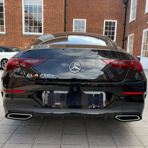 Mercedes Benz CLA 250 E Premium Plus 2025 - Image 3