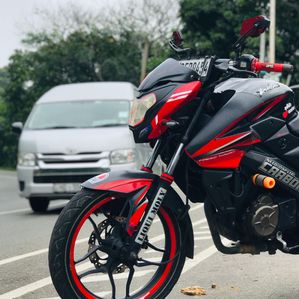 Bajaj Pulsar NS150 2016 - Image 3
