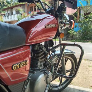 Suzuki GN 125 2007 - Image 2