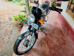 Bajaj Boxer 2003