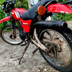 Yamaha DT 1989 - Image 2