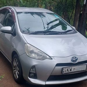 Toyota Aqua 2012 - Image 2