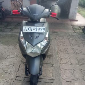 Honda Dio 2012 - Image 2