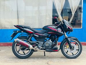 Bajaj Pulsar 180 2017