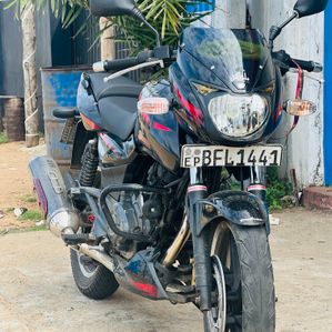 Bajaj Pulsar 180 2017 - Image 3