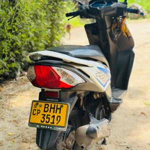 Honda Dio 2018 - Image 3