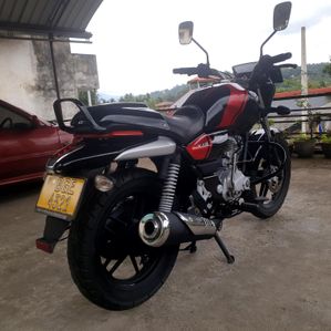 Bajaj V15 2016 - Image 3