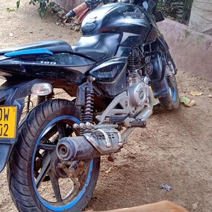 Bajaj Pulsar 180 2016 - Image 2