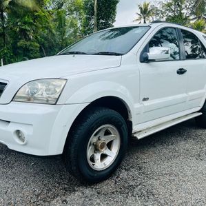 Kia Sorento 2004 - Image 2
