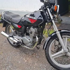 Honda CB 125 2004 - Image 2