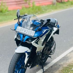 Bajaj Pulsar RS200 2018 - Image 2