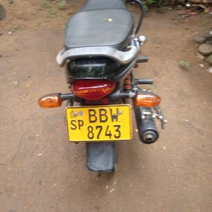 Bajaj Platina 2013 - Image 2