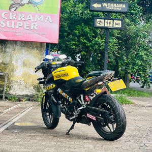Bajaj Pulsar NS200 2013 - Image 2