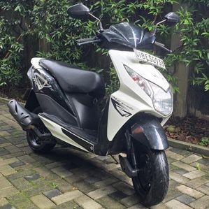 Honda Dio White 2017 - Image 2