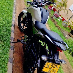 Honda Hornet 2016 - Image 3