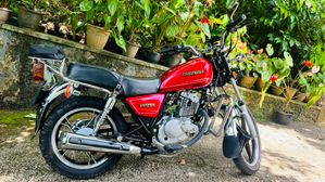 Suzuki GN 125 2020