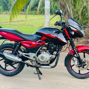 Bajaj Pulsar 150 2014 - Image 2