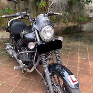 Bajaj Avenger Street 2018 - Image 2