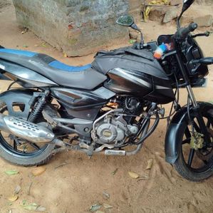 Bajaj Pulsar 150 2017 - Image 3