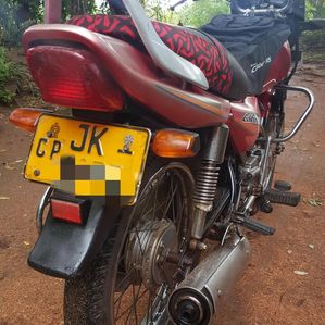 Bajaj Caliber 2004 - Image 3
