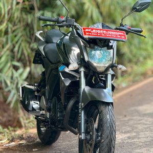 Yamaha FZ S version 2 2017 - Image 2