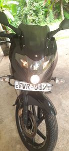 Bajaj Pulsar 220F 2010