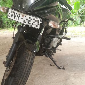 Bajaj Pulsar 220F 2010 - Image 3