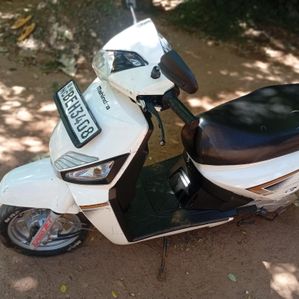 Mahindra Gusto 2017 - Image 3