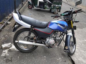 TVS Centra 2004
