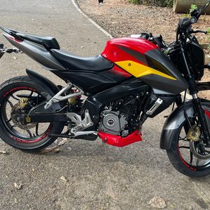 Bajaj Pulsar NS200 2017 - Image 3