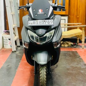 Suzuki Burgman 125 2019 - Image 2