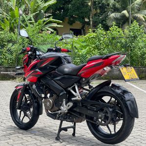 Bajaj Pulsar NS200 2016 - Image 3