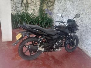 Bajaj Pulsar 180 2007