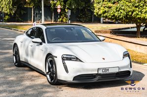 Porsche Taycan 2024