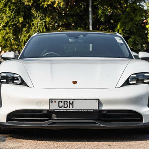 Porsche Taycan 2024 - Image 3