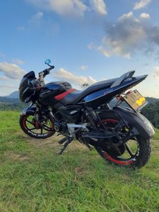 Bajaj Pulsar 150 2011