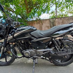 Bajaj Pulsar 150 2017 - Image 2