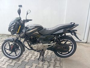 Bajaj Pulsar 150 2016