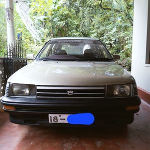 Toyota Corolla 1990 - Image 2