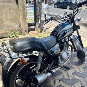 Suzuki GN 125 2005 - Image 2