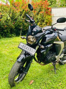 Yamaha FZ v2 2017