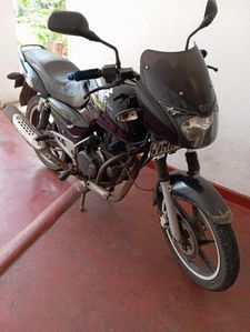 Bajaj Pulsar 180 2004