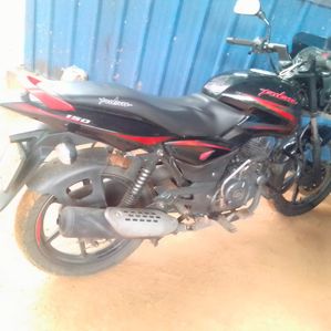 Bajaj Pulsar 150 2019 - Image 3