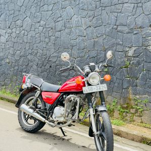Suzuki GN 125 2006 - Image 2