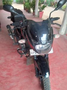 Bajaj Pulsar 180 2018