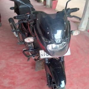 Bajaj Pulsar 180 2018 - Image 2