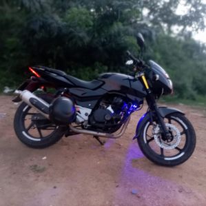Bajaj Pulsar RS200 2008 - Image 2