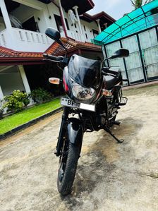 Bajaj Pulsar 150 2017